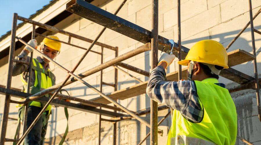 Professional fairlawn roofing services in Casey, IL